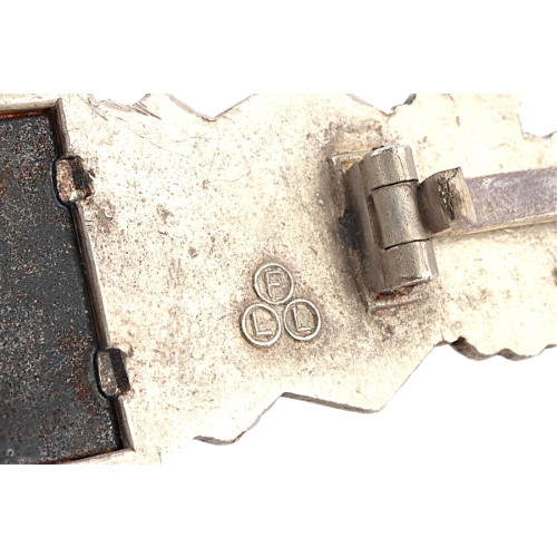 WW2 German Close Combat Badge in Silver By FEC.WE.Peekhas Berlin
