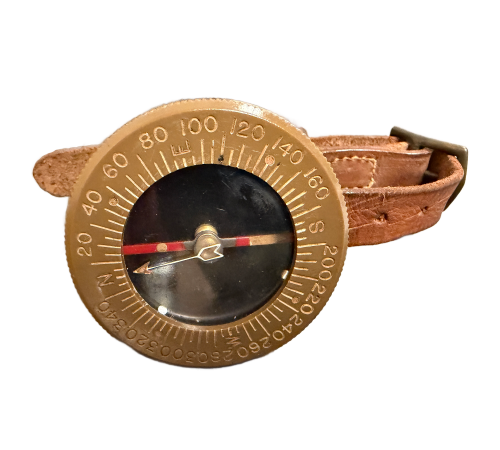 WW2 Original l US Army Paratrooper Wrist Arm Bakelite Liquid Filled Compass by Superior Magneto Co. 