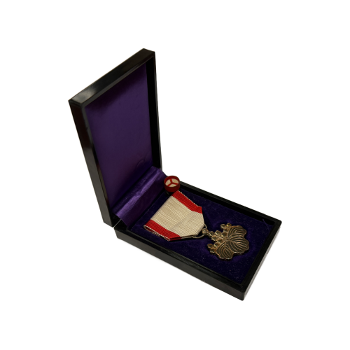 WW2 Japanese Order of the Rising Sun Medal 8th Class in Case (Original) - Photo 6