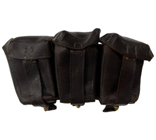 WW2 Authentic German 98K Blackened Leather Ammunition Pouch For Sale
