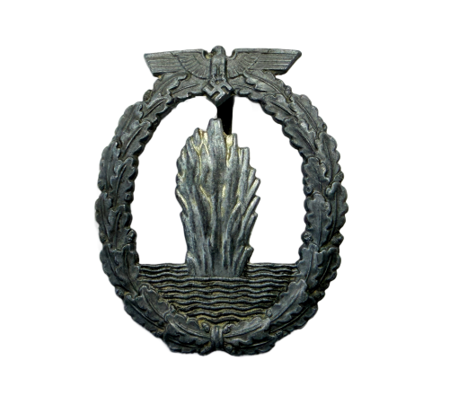 WWII Original German Kreigsmarine Minesweeper Badge for Sale