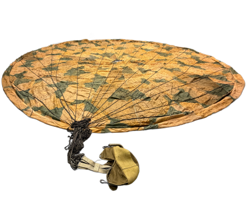 WW2 German Luftwaffe Fallschirmjager RZ20 Camouflage Parachute with deployment Bag Manufactured By K. Peterhansel in 1941